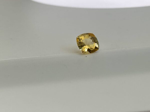 Yellow Sapphire - Image 3